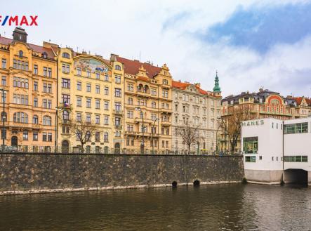 Pronájem bytu, 5+1, 180 m²