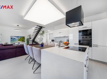 Prodej bytu, 3+kk, 102 m²