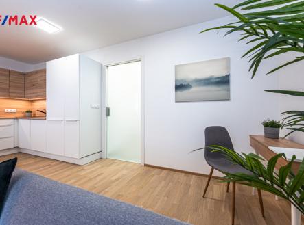 Pronájem bytu, 3+kk, 70 m²