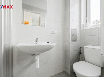 Pronájem bytu, 1+kk, 29 m²