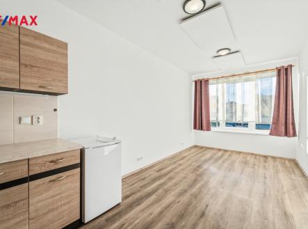 Pronájem bytu, 1+kk, 29 m²