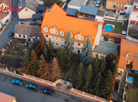 Prodej kanceláře, 818 m²