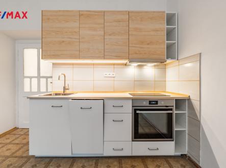 Pronájem bytu, 2+kk, 65 m²