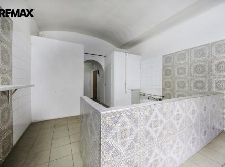 Pronájem obchodní prostor, 42 m²