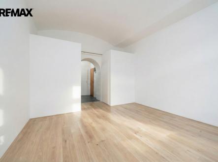 Pronájem obchodní prostor, 42 m²