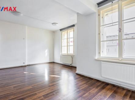 Pronájem bytu, 1+1, 38 m²