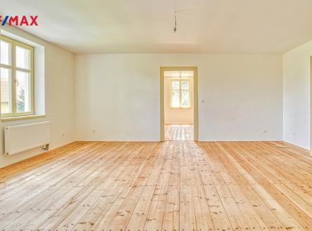 Pronájem kanceláře, 270 m²