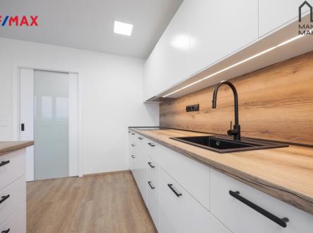 Prodej bytu, 3+kk, 82 m²