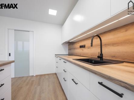 Prodej bytu, 3+kk, 82 m²