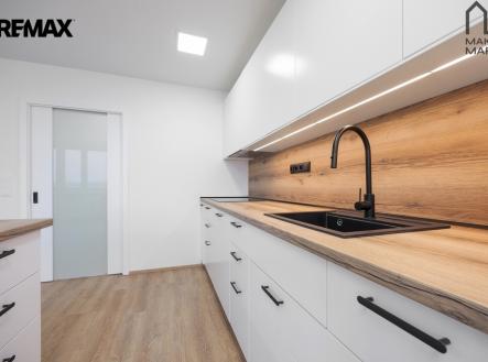 Prodej bytu, 3+kk, 82 m²