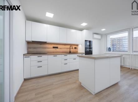 Prodej bytu, 3+kk, 82 m²