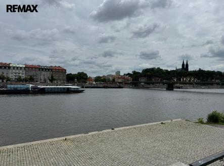 Prodej hotel, 1 594 m²