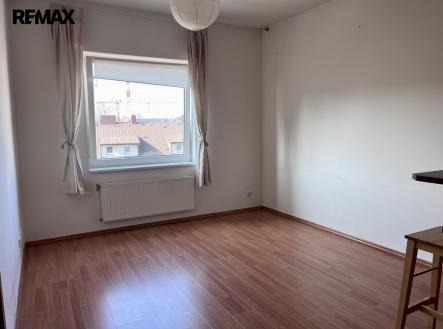 Pronájem bytu, 2+kk, 2 950 m²