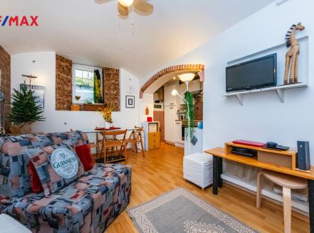 Pronájem bytu, 1+kk, 31 m²