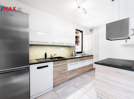 Pronájem bytu, 3+kk, 57 m²