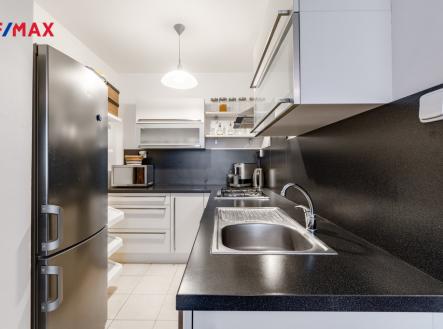 Pronájem bytu, 3+kk, 60 m²