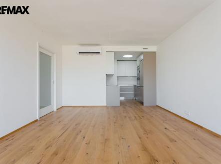 Pronájem bytu, 2+kk, 65 m²