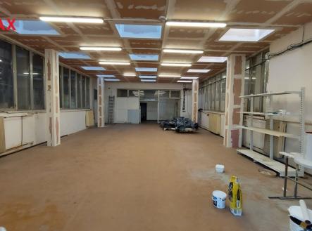 Pronájem skladovací prostor, 120 m²