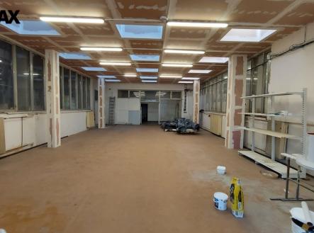 Pronájem skladovací prostor, 120 m²