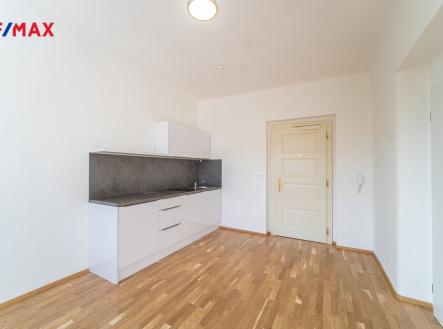 Pronájem bytu, 1+kk, 24 m²