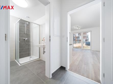 Pronájem bytu, 1+kk, 32 m²