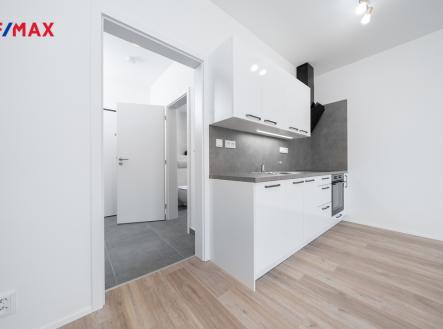 Pronájem bytu, 1+kk, 32 m²