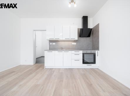 Pronájem bytu, 1+kk, 32 m²