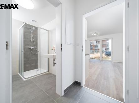 Pronájem bytu, 1+kk, 32 m²