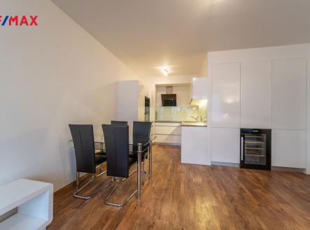 Pronájem bytu, 3+kk, 65 m²