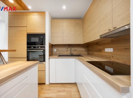 Pronájem bytu, 2+kk, 48 m²