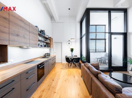 Pronájem bytu, 2+kk, 67 m²