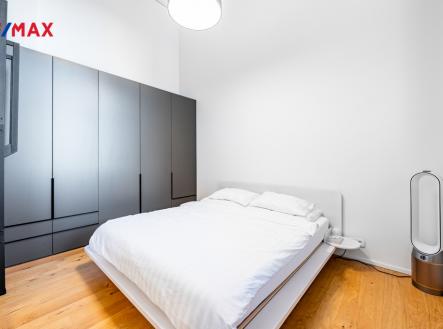 Pronájem bytu, 2+kk, 67 m²