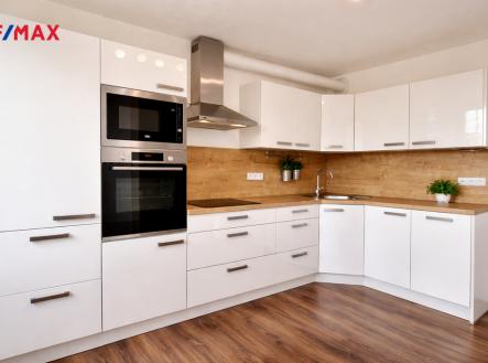 Pronájem bytu, 3+1, 73 m²