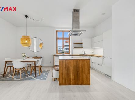 Pronájem bytu, 3+kk, 91 m²