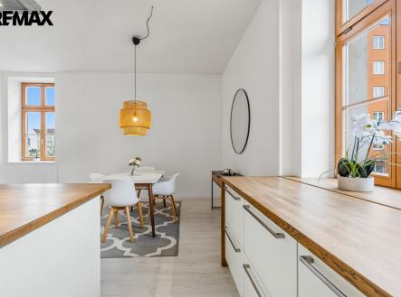 Pronájem bytu, 3+kk, 91 m²