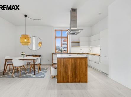 Pronájem bytu, 3+kk, 91 m² obrázek