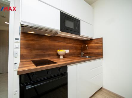 Pronájem bytu, 1+kk, 30 m² obrázek