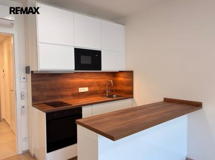 Pronájem bytu, 1+kk, 30 m²