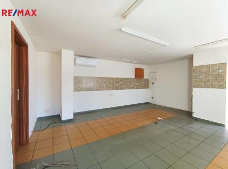 Pronájem obchodní prostor, 55 m²