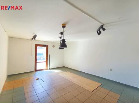 Pronájem obchodní prostor, 55 m²