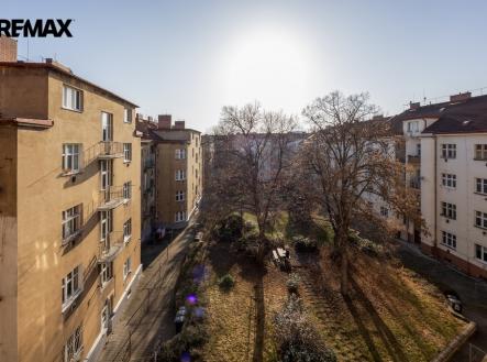 Pohled do vnitrobloku