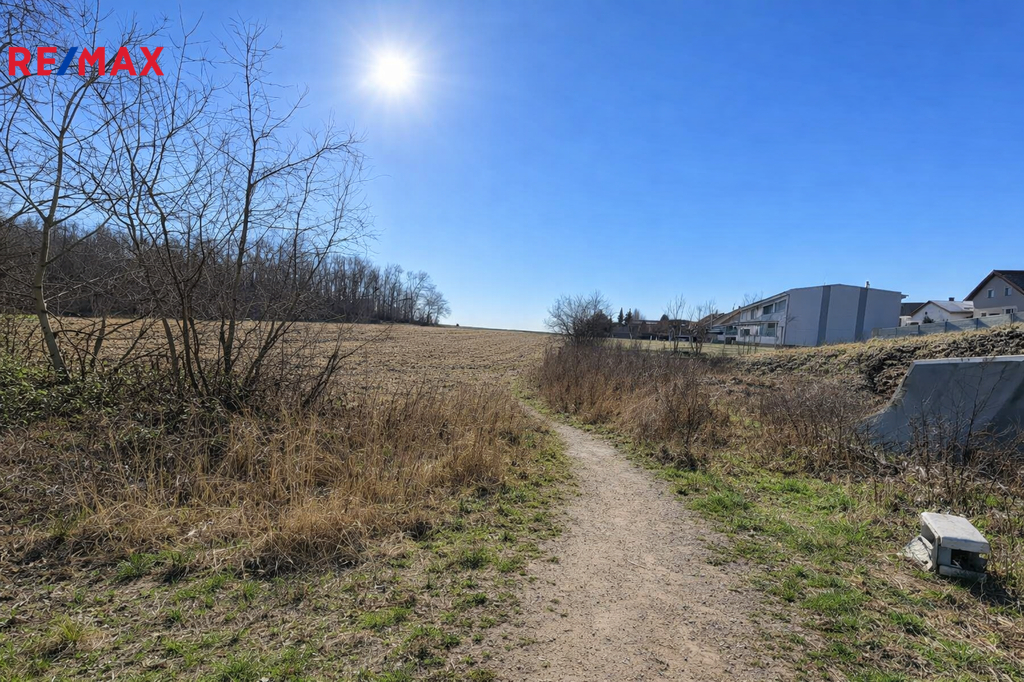 prodej pozemku modřice