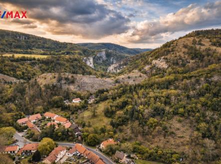 Prodej pozemku pro bydlení, 2 004 m²