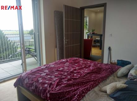 Pronájem bytu, 2+kk, 42 m²