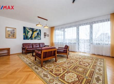 Pronájem domu/vily, 227 m²