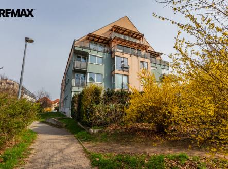 Prodej bytu, 2+kk, 60 m²