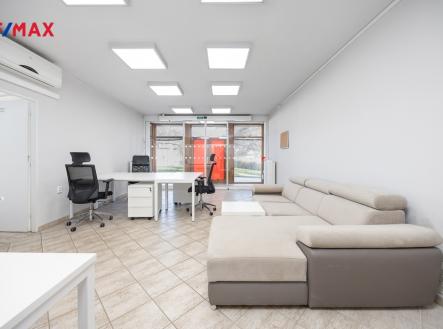 Pronájem obchodní prostor, 120 m²