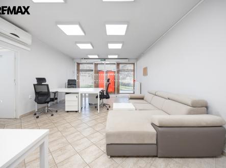 Pronájem obchodní prostor, 120 m²