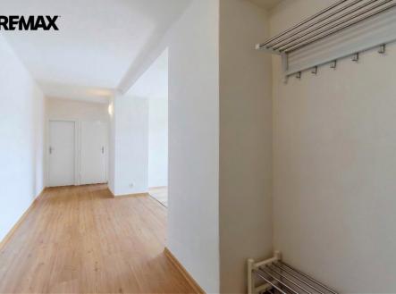 Pronájem bytu, 2+kk, 62 m²
