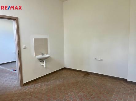 Pronájem obchodní prostor, 40 m²